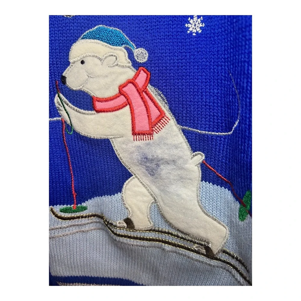 Novelty Christmas Cardigan L Polar Bear Skiing Sledding Ugly‎ Festive Holiday